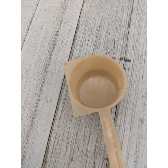 Vintage Tupperware Pastel Peach Coffee Scoop Kitchen Gadget #41 - Picture 3 of 6